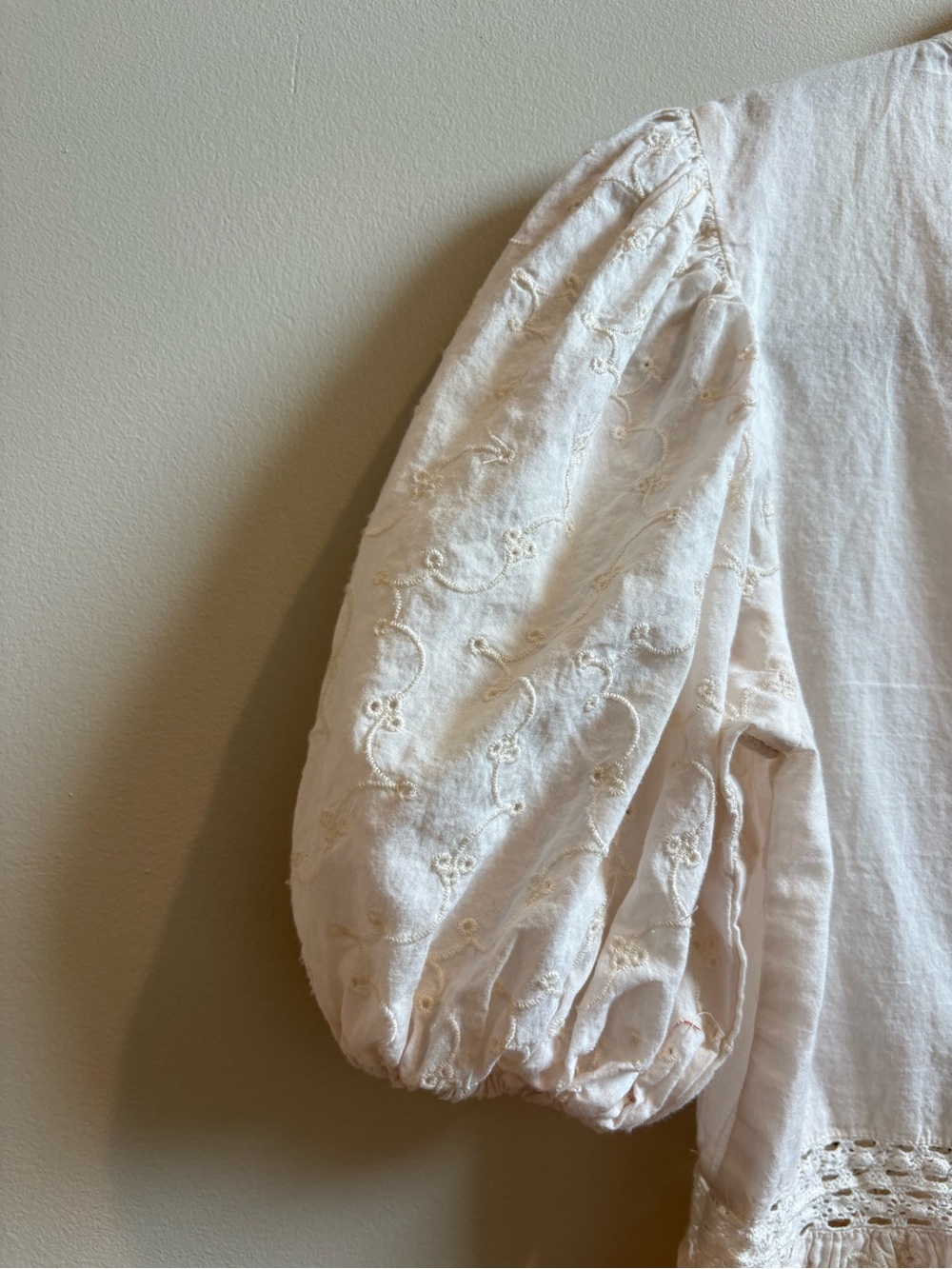 Anthropologie Cream Eyelet Pintuck Peplum Top - Picture 3 of 5